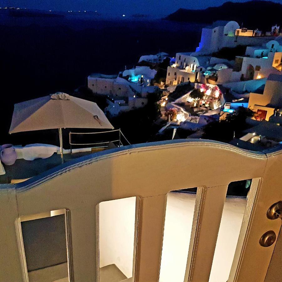 Aqua & Terra Traditional Cave Houses Oia  Exterior photo