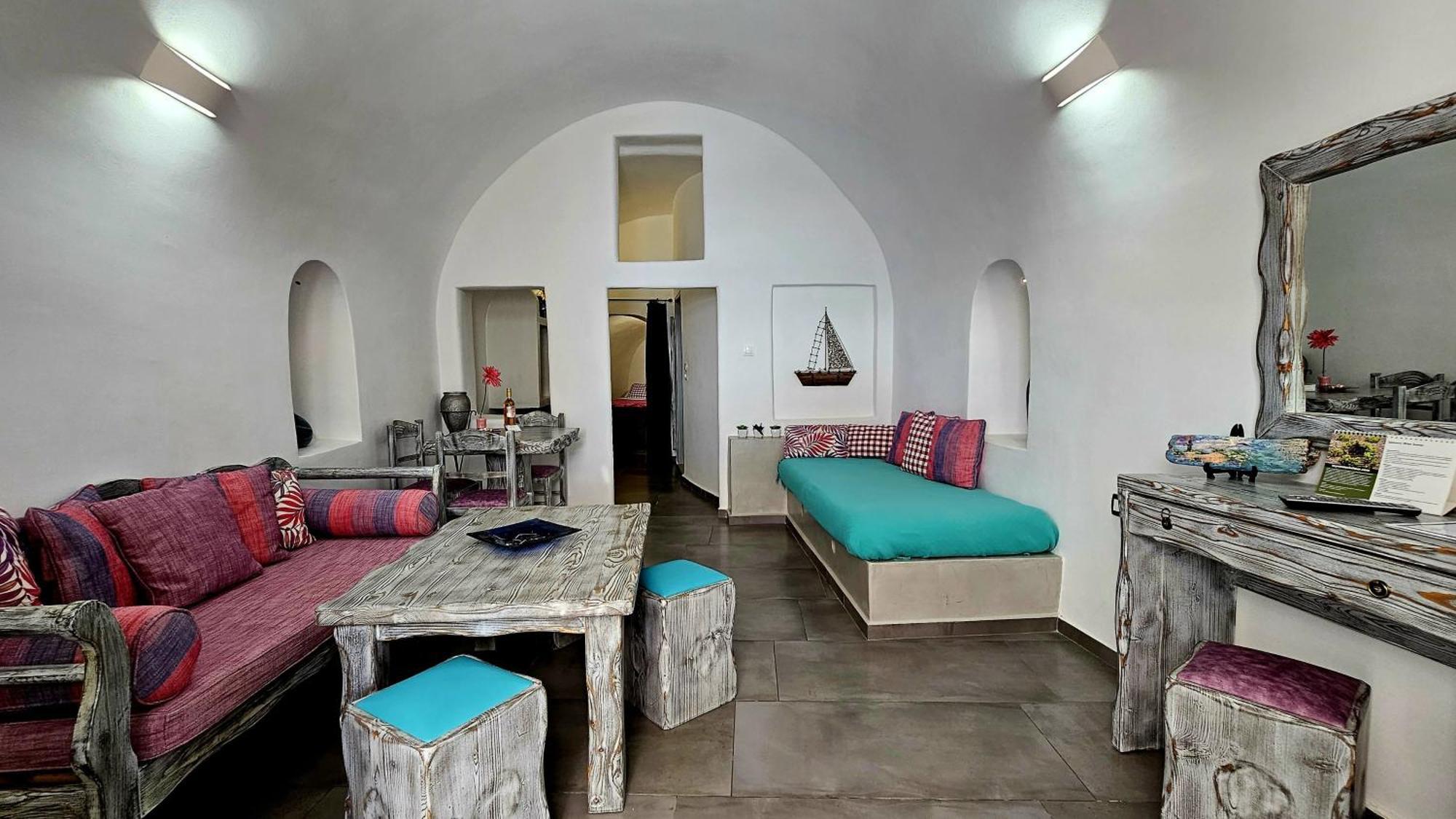 Aqua & Terra Traditional Cave Houses Oia  Exterior photo