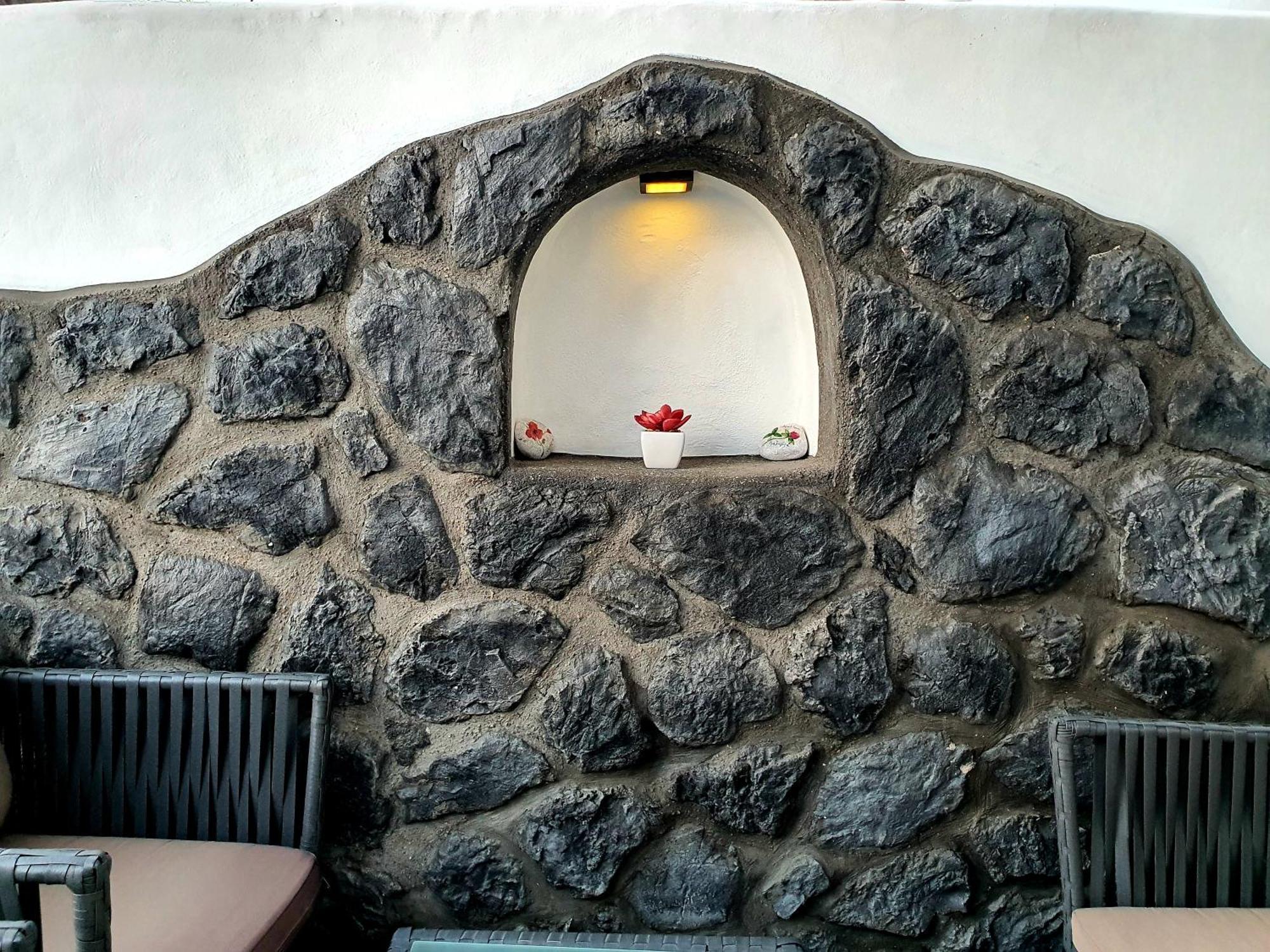 Aqua & Terra Traditional Cave Houses Oia  Exterior photo