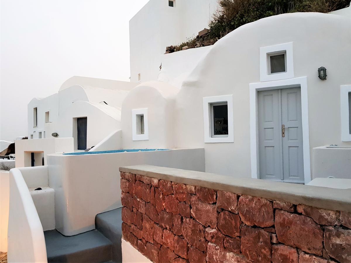 Aqua & Terra Traditional Cave Houses Oia  Exterior photo