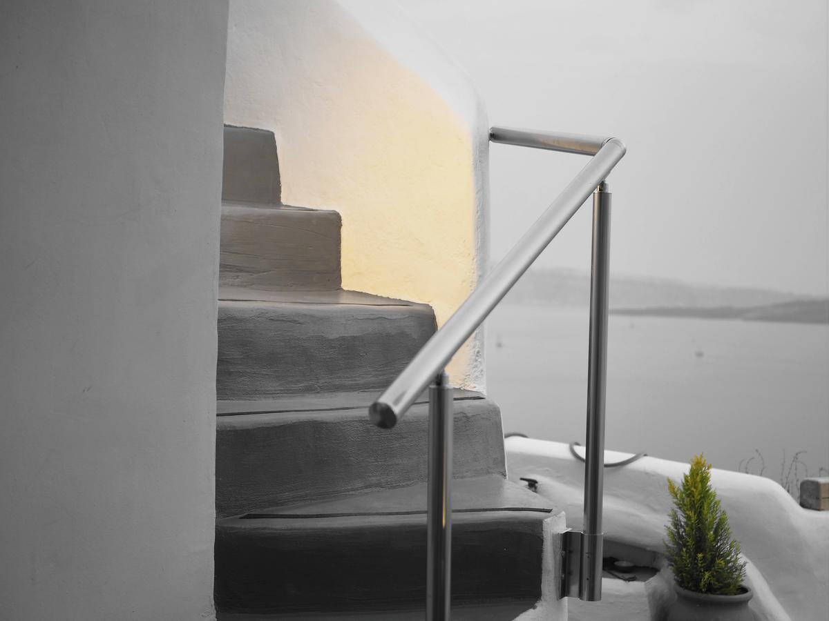 Aqua & Terra Traditional Cave Houses Oia  Exterior photo