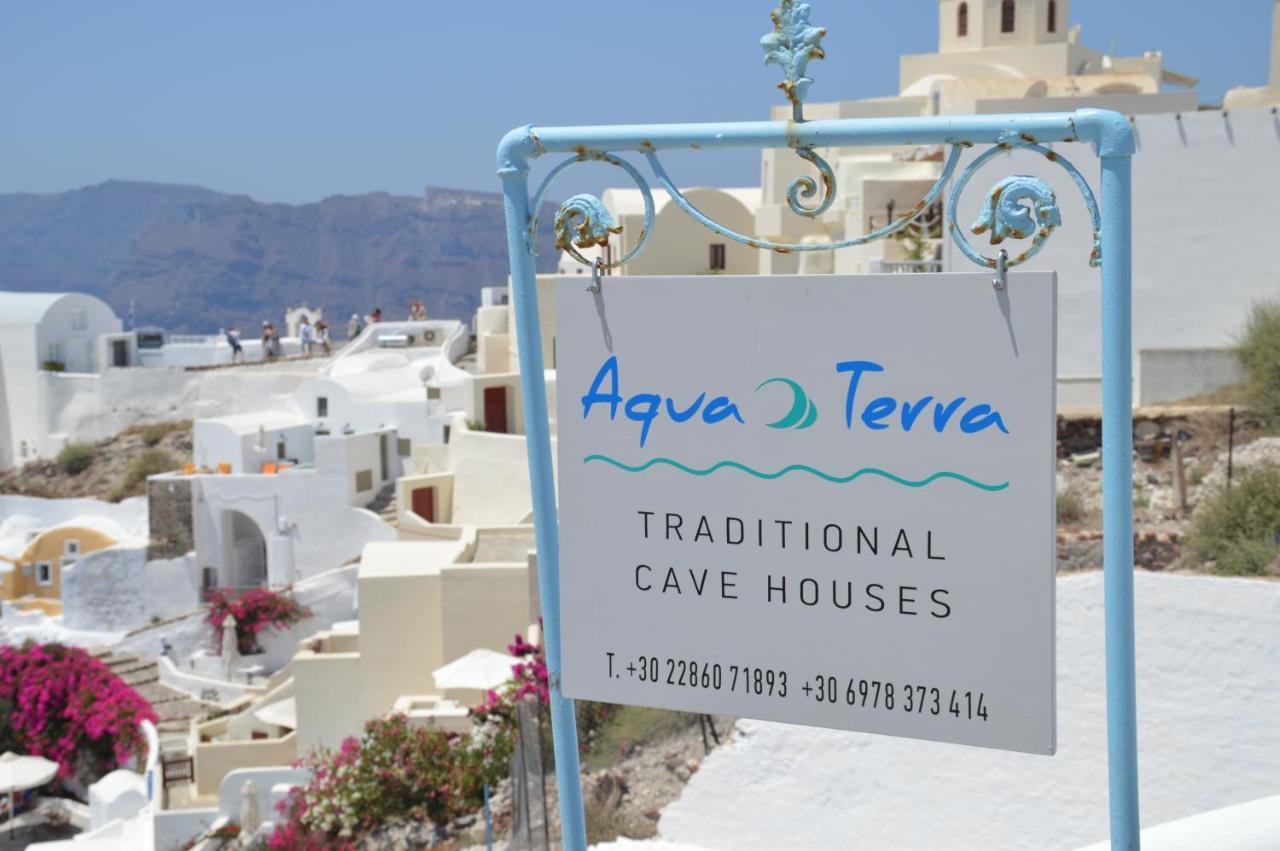 Aqua & Terra Traditional Cave Houses Oia  Exterior photo